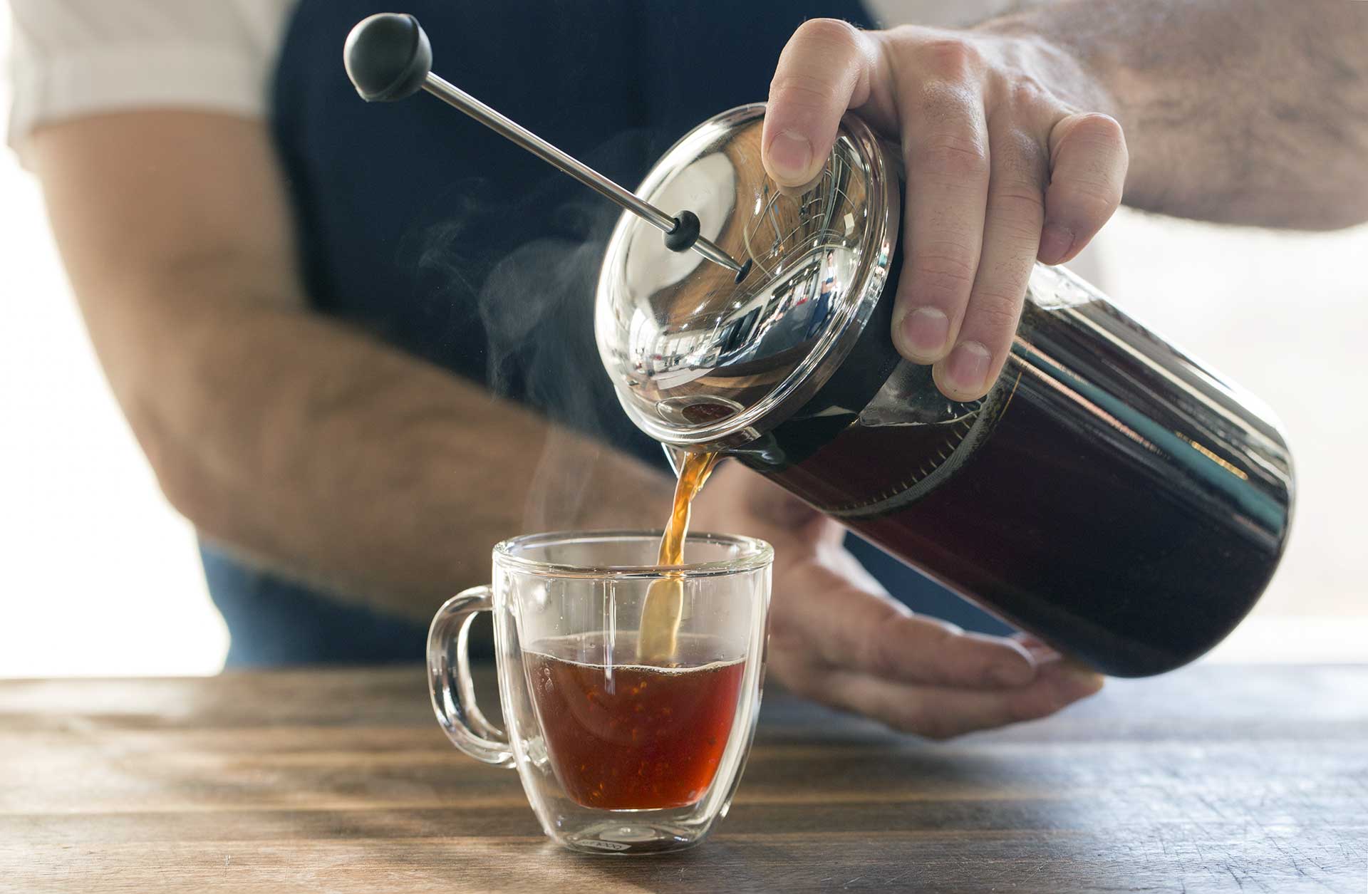 SEDUH KOPI SENDIRI DENGAN FRENCH PRESS 