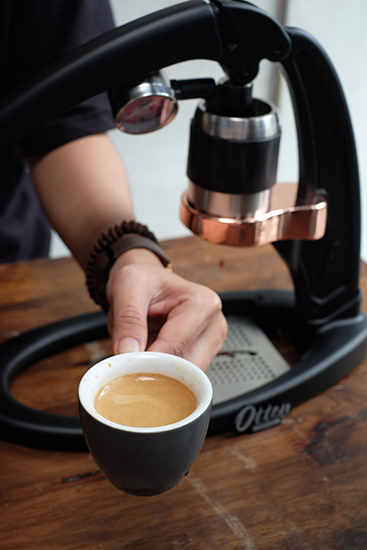 MANA PEMBUAT ESPRESSO MANUAL TERBAIK 