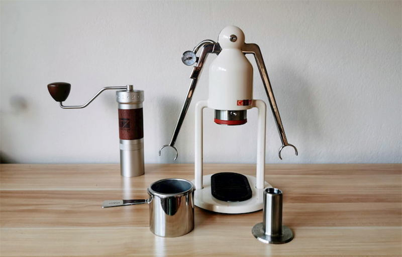 MENGENAL CAFELAT ROBOT COFFEE MAKER 
